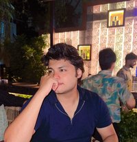 Raghav - Acompañantes masculino in New Delhi