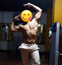 Raghav - Acompañantes masculino in New Delhi