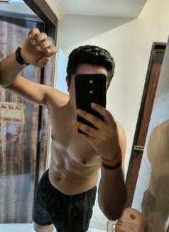Raghav, Male Escort in Mumbai - Male escort in Mumbai Photo 2 of 3