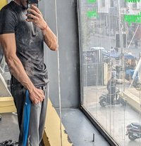 Raghavv - Male escort in Mumbai