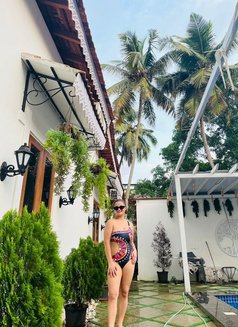 Raghini Escorts and Russians - puta in Hyderabad Photo 2 of 20