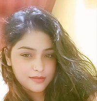 Raghni - puta in Mumbai Photo 2 of 2