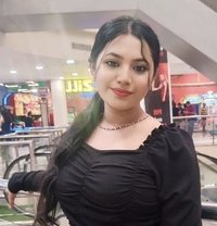 Raghni Reel Meet webcam show - escort in Mumbai Photo 2 of 3