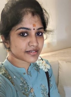 Ragini - puta in Chennai Photo 1 of 1