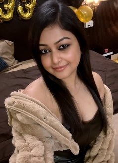 Ragini - puta in Chennai Photo 1 of 3