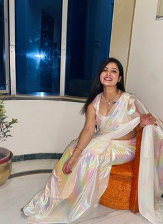Ragini - escort in Kolkata Photo 5 of 6