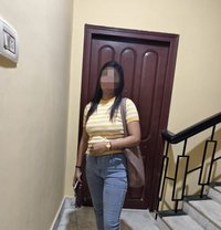 Ragini available for real meets - escort in Kolkata