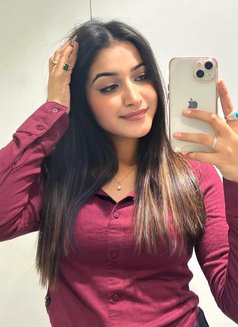 Ragini - puta in Mumbai Photo 1 of 1