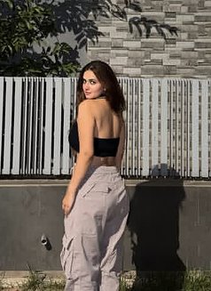 Ragini - escort in Surat Photo 1 of 4