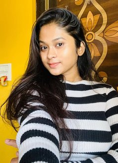 Ragini Sharma Call Girl Service - puta in Candolim, Goa Photo 1 of 2