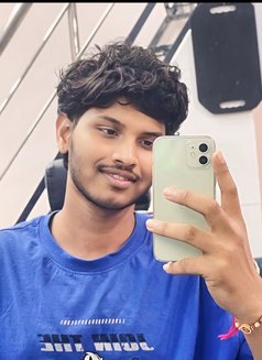 Ragul - Male escort in Mumbai Photo 1 of 1