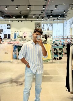 Ragx - Male escort in Bangalore Photo 4 of 5