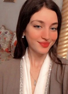 Rahaf Al Shammari - escort agency in Jeddah Photo 4 of 5