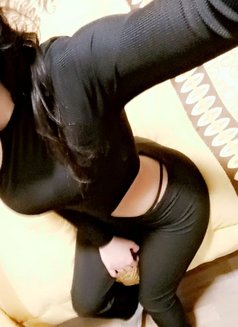 Rahaf - escort in Amman Photo 2 of 3