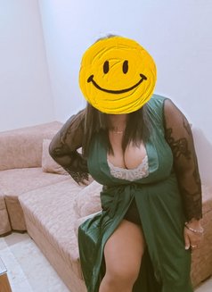 Rahat Big Boobs Girl - puta in Noida Photo 6 of 6