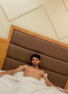 Rahat - Acompañantes masculino in Mumbai Photo 3 of 4