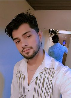 Rahat - Male escort in Mumbai Photo 7 of 7