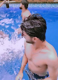 Rahat - Acompañantes masculino in Mumbai Photo 8 of 12