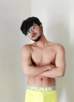 Rahat - Male escort in New Delhi Photo 1 of 7