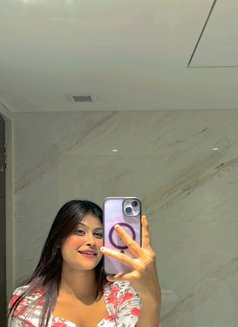 Verified Russian & Ind available - escort in Gurgaon Photo 2 of 2