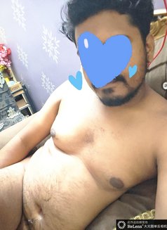 Ronit - Male companion in Noida Photo 3 of 5