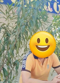 Ronit - Male companion in Noida Photo 4 of 5