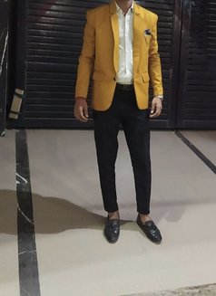Rahul 7011 - Male escort in New Delhi Photo 4 of 6