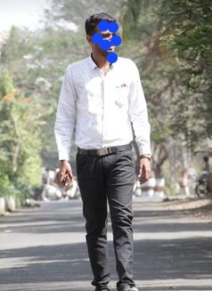 Rahul Axyfm - Male escort in Mumbai Photo 1 of 1