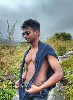 Rahul B Independent - Acompañantes masculino in Bangalore Photo 7 of 7