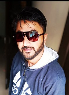 Kunal sharma - Male escort in New Delhi Photo 4 of 5