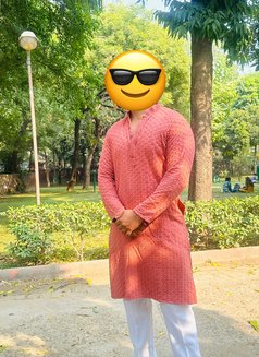 Rahul Bull - Acompañantes masculino in New Delhi Photo 3 of 3