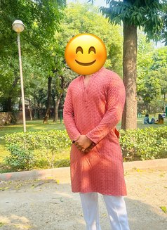Rahul Bull - Acompañantes masculino in New Delhi Photo 3 of 3