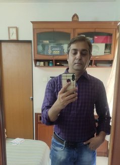 Rahul - Male escort in Mumbai Photo 2 of 2