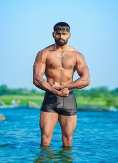 Rahul - Male escort in Mumbai Photo 1 of 1