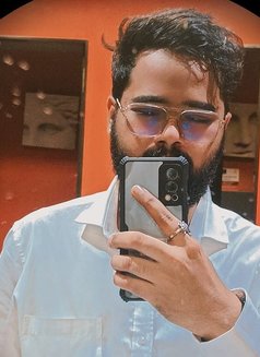Rahul - Acompañantes masculino in Mumbai Photo 1 of 2