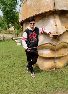 Rahul - Male escort in Ahmedabad Photo 2 of 3