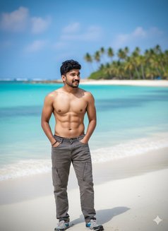 Rahul - Male escort in Bangalore Photo 1 of 3