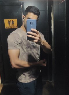 Big cock 8 & pussy sucker - Male escort in Bangalore Photo 2 of 6