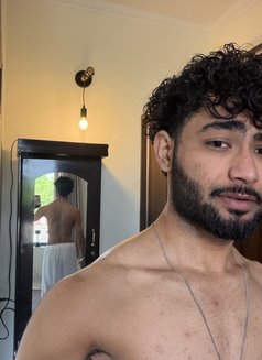 Rahul - Male escort in Chandigarh Photo 1 of 6