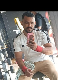 Rahul - Male escort in Chennai Photo 3 of 4