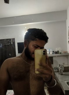Rahul - Male escort in Gurgaon Photo 3 of 3