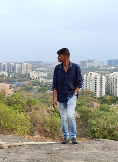 Rahul - Acompañantes masculino in Hyderabad Photo 2 of 3