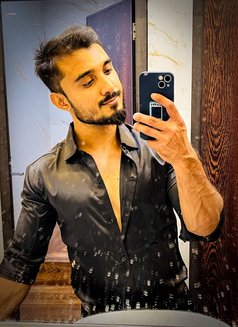 Rahul - masseur in Kolkata Photo 5 of 5