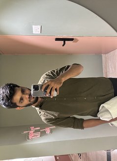 Rahul - Male escort in Mumbai Photo 1 of 1