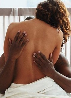 Rahul - Male escort in Mumbai Photo 1 of 3