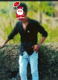 Rahul - Male escort in Mumbai Photo 2 of 3