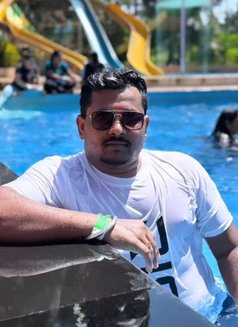 Rahul - Male adult performer in Mumbai Photo 1 of 2