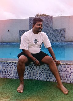 Rahul - Male adult performer in Mumbai Photo 4 of 6