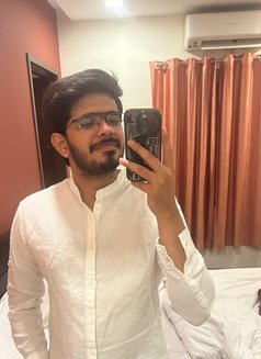 Rahul - Male escort in Mumbai Photo 3 of 3