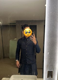 Rahul - Male escort in Mumbai Photo 4 of 6